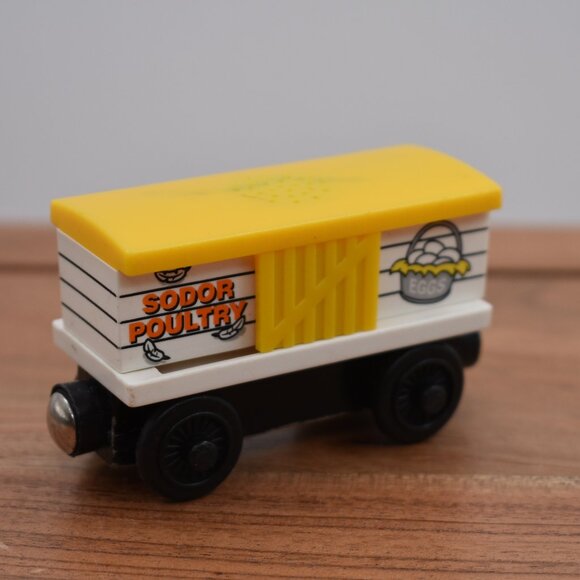 Chicken Car Sodor Poultry Tested Working Thomas and Friends Wooden Railway Train - Picture 1 of 9